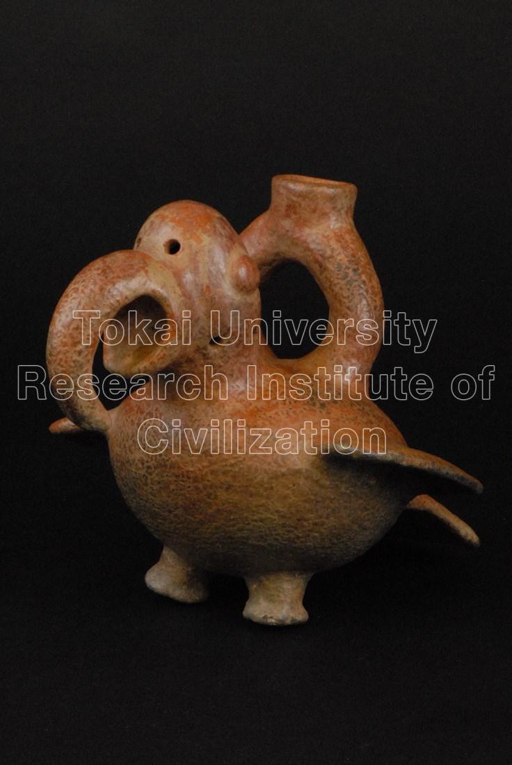 コンゴウインコ象形鐙型鳴笛壺